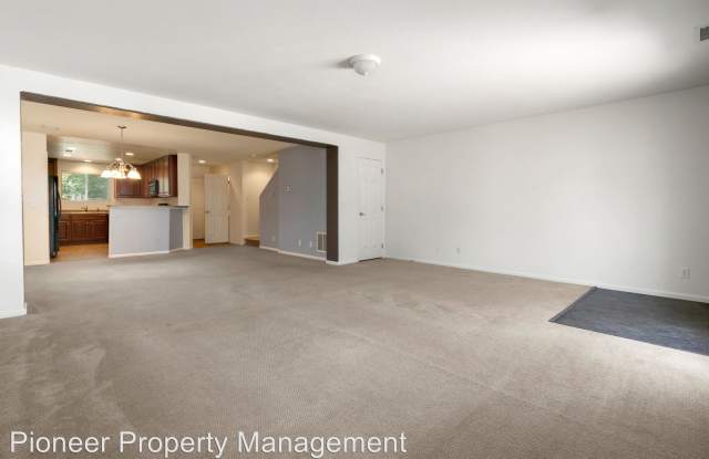 19050 E 58th Ave Gallery 2