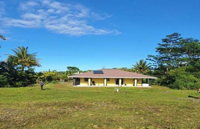Furnished 3-Bedroom, 2-Bath Home for Rent in Hawaiian Paradise ParK Gallery 1