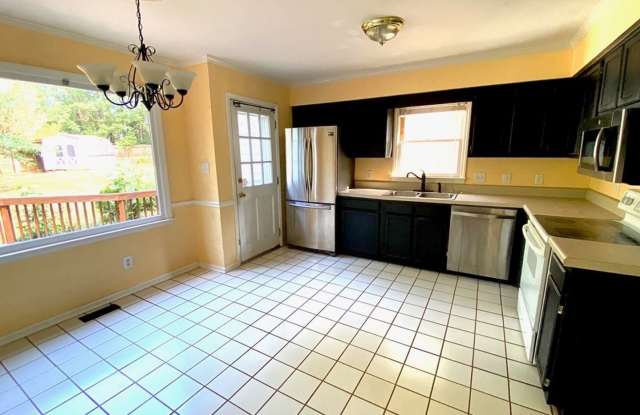 3004 Scuppernong Drive Gallery 4