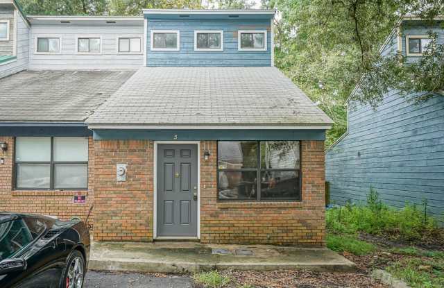 2/2 Townhome located off of Ocala photos photos
