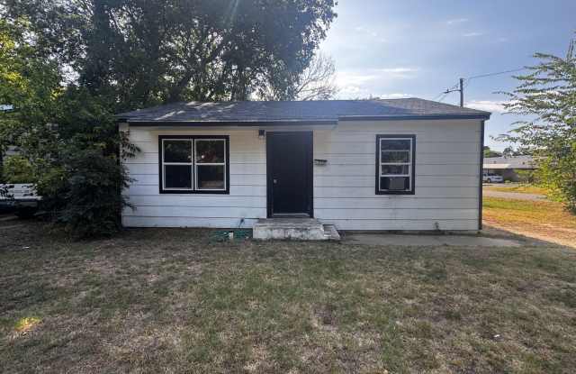 2 Bedroom 1 Bath Home, New Siding and Windows! photos photos 2 Bedroom 1 Bath Home, New Siding and Windows! photos photos