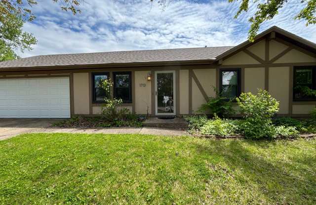 Great Value 3BR/1.5BA ! Gallery 1
