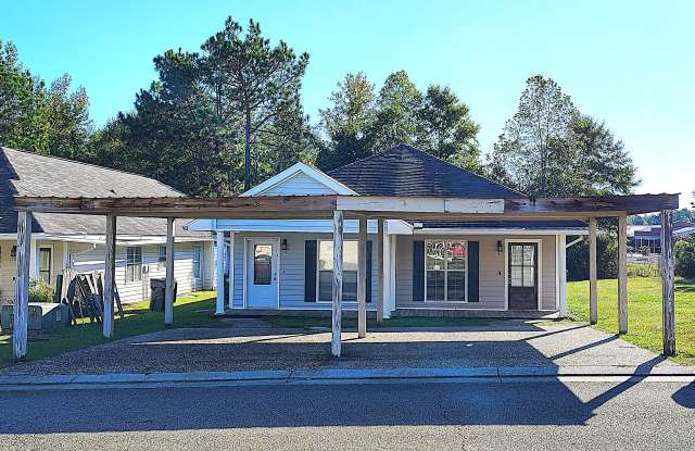 208 Hawthorne Dr Apt B - 208 Hawthorne Drive, Arnold Line, MS 39402