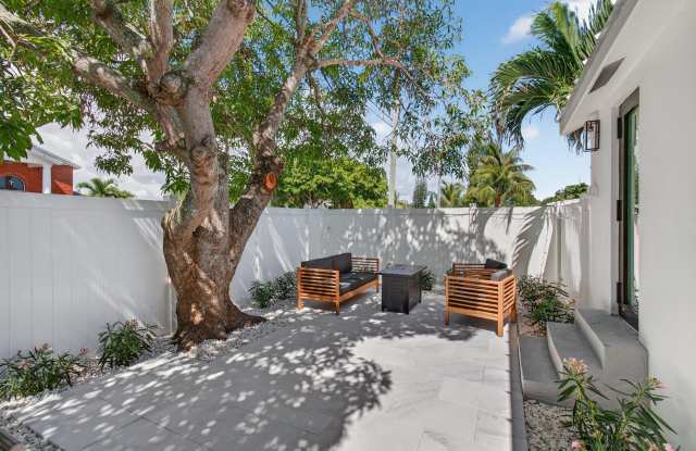 515 NW 1st Street photos photos