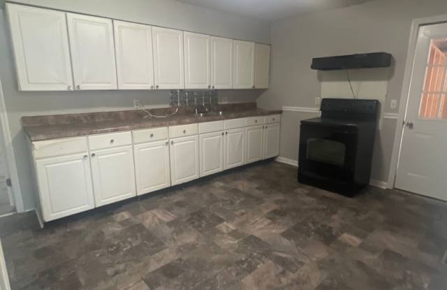 Nice 4 Bedroom Home Rossville Area Gallery 3