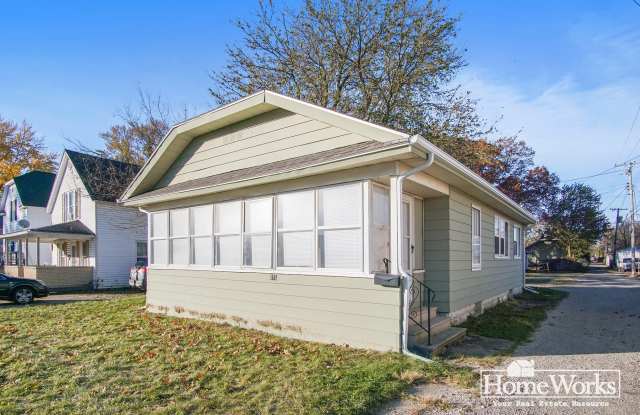 915 S Logan St photos photos