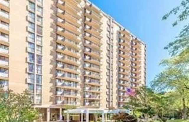 6100 WESTCHESTER PARK Drive unit: 1814 photos photos