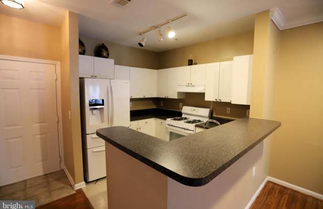 11353 ARISTOTLE DRIVE 8-309 Gallery 4