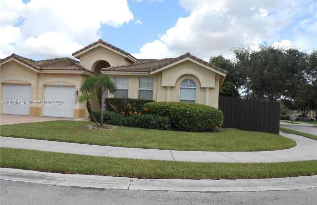 12301 SW 124th Ter photos photos