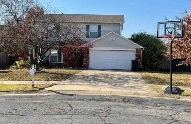 Available 8/1 - Charming Owasso Home in Quiet Cul-De-Sac photos photos