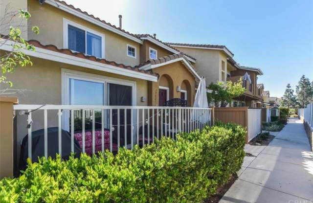 19623 Orviento Drive Gallery 2