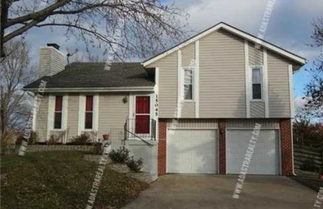 Beautiful Olathe Home-Coming SOON!! - 15045 South Alden Street, Olathe, KS 66062