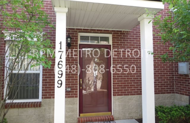 17699 Windflower Dr - 17699 Windflower Dr, Southfield, MI 48076