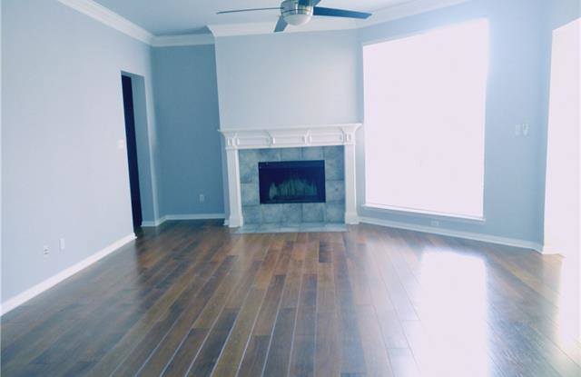 4324 Helston Drive Gallery 4