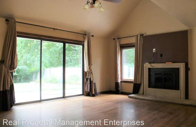 1205 Shannon Ln Gallery 3