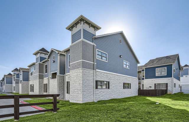 Woodlands of Denton - Affordable Housing photos photos