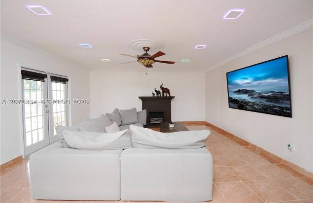 10301 SW 199th St photos photos 10301 SW 199th St photos photos