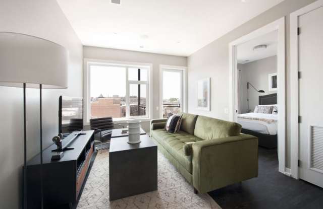 3226 North Clark St. photos photos