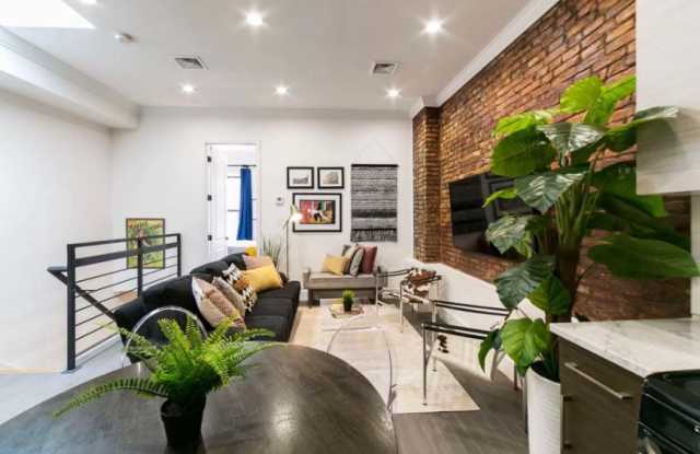 578 Quincy Street photos photos