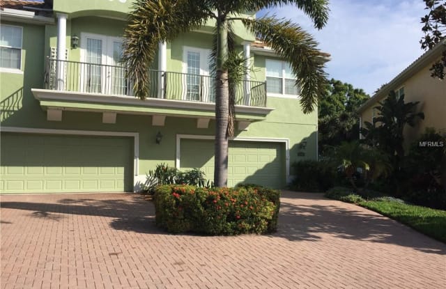 114 BANYAN BAY DRIVE - 114 Banyan Bay Drive, St. Petersburg, FL 33705