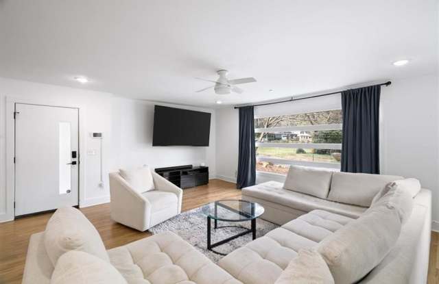1846 Rogers Avenue SW photos photos