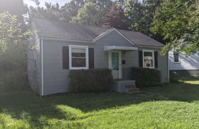 Charming 3-Bedroom Home in the Heart of the West End – Available August 14th! photos photos