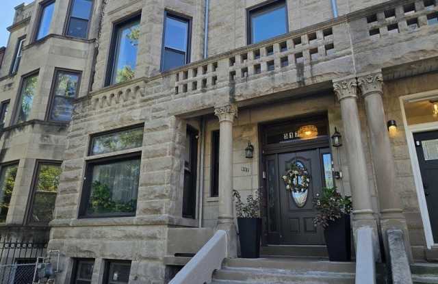517 E 46th Place Gallery 1