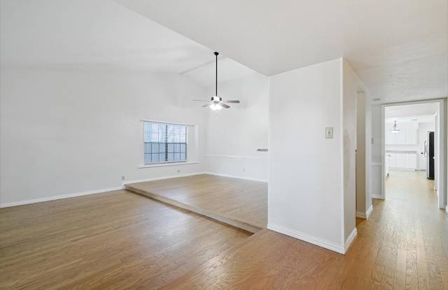2825 Windsor Drive Gallery 4