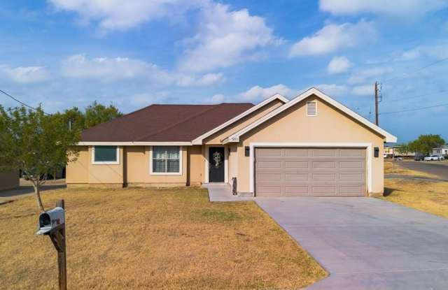 3293 Sueno Circle - 3293 Sueno Circle, Siesta Acres, TX 78852