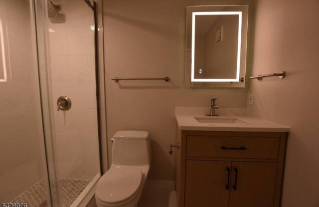 24 Sunrise Dr Gallery 2