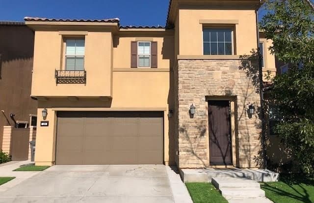 19 OLEANDER - 19 Oleander, Lake Forest, CA 92630