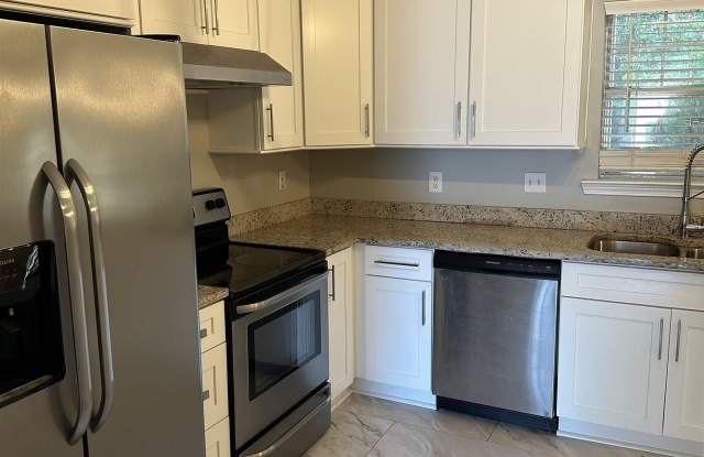 407 CAMBRIAN RIDGE DRIVE Gallery 4
