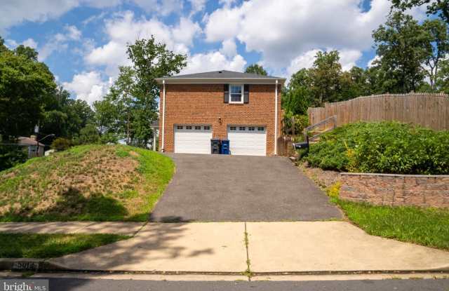 5012 LARNO Drive Gallery 4