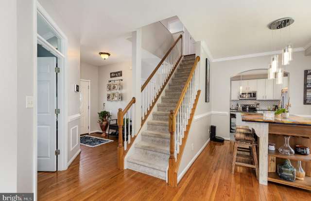 11814 GARDENIA Drive Gallery 4