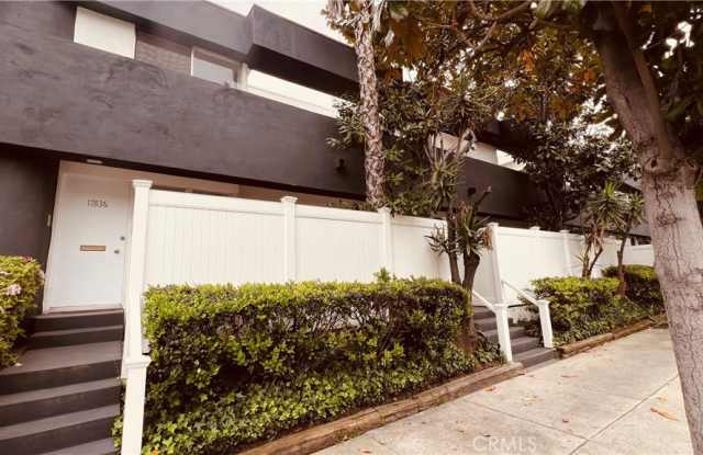 17836 Magnolia Boulevard - 17836 Magnolia Boulevard, Los Angeles, CA 91316