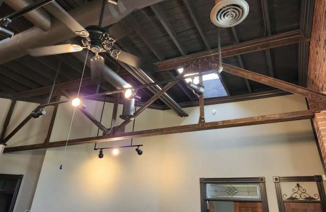 380 North Goldthwaite Street - 1 photos photos