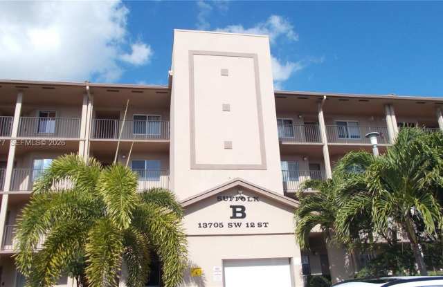 13705 SW 12th St photos photos