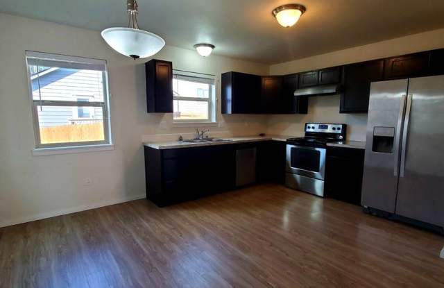403 NW O'Henry Ct Gallery 4