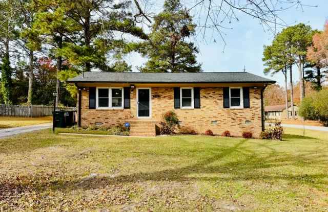 900 S 6th Street - 900 6th Street, Lillington, NC 27546