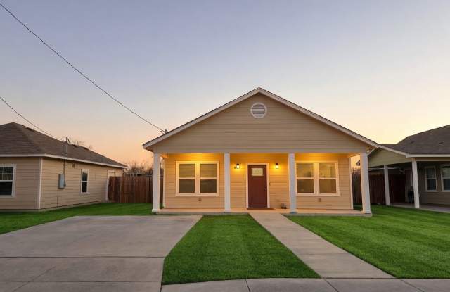 638 Marbauch Ave photos photos