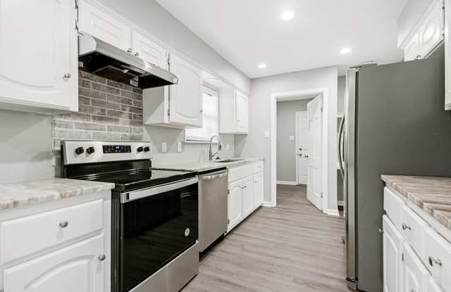 6 Lisa Court - 6 Lisa Court, Little Rock, AR 72212