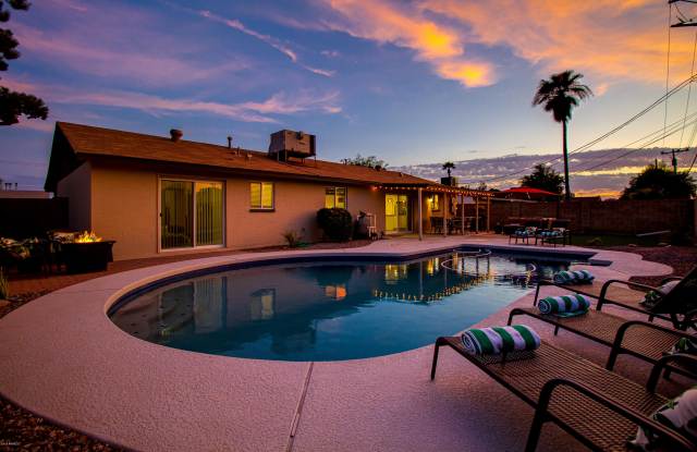 8026 E MONTE VISTA Road Gallery 2