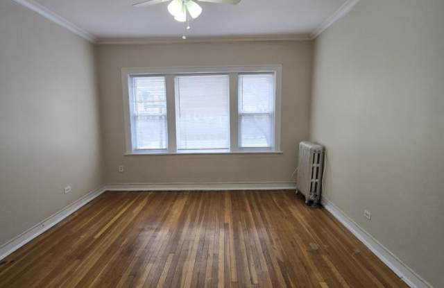 7755 North Sheridan Rd. photos photos