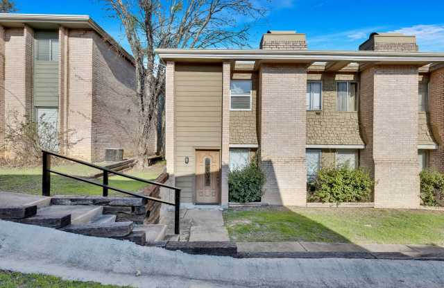 2705 Northeast Dr #A - 1 photos photos
