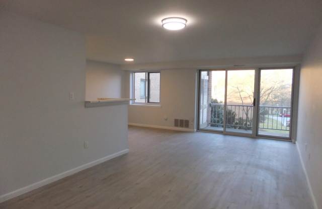 1640 OAKWOOD Drive Gallery 3