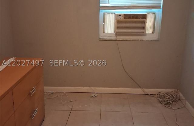 1800 Pinehurst Dr Gallery 2