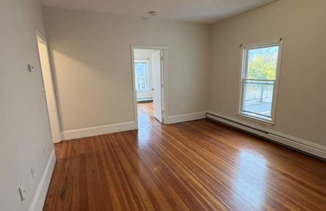 195 Winthrop St Gallery 4