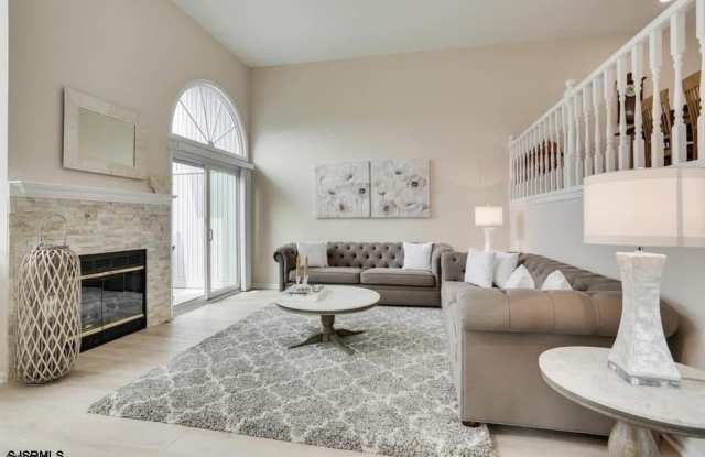 433 Albacore Ln Gallery 2