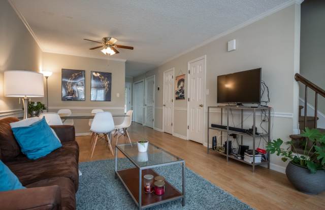 200 E Cloverhurst #18 - PRE-LEASING AUGUST 2027 Gallery 3