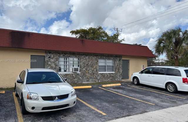 931 SW 80th Ave photos photos